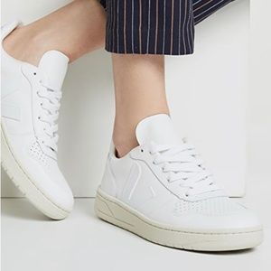 Veja V-10 White on White classic sneakers size 39 (8.5) NWOT Sustainable Style